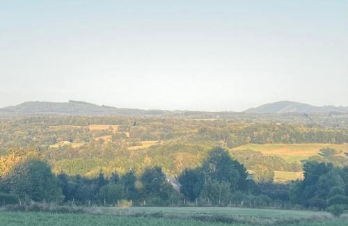 Rilhac-Treignac House | Bruyères, Myrtilles et Monédières en Corrèze, 1