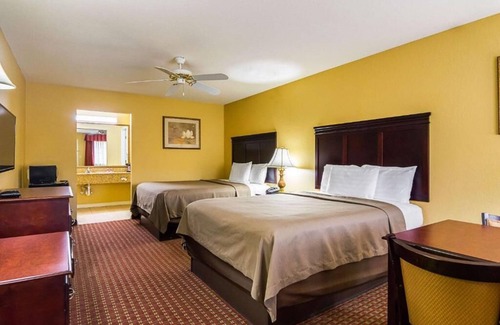 Bryant Hotel | Bryant Inn & Suites