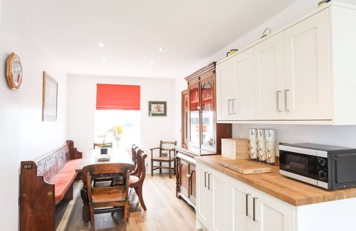 Llanrug Cottage | Bryn Afon Farm