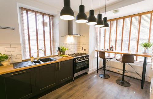 Gwynedd- Snowdonia House | Bryn Afon