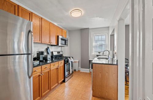 Bryn Mawr Apartment | Bryn Mawr Gembalconydedicated Parking50tv