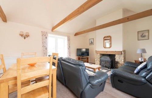 West Milton House | Buckingham Cottage - Lancombes House