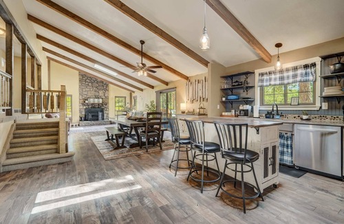 Monument House | Buckskin Hideaway, Hiking & Biking Trails BBQ