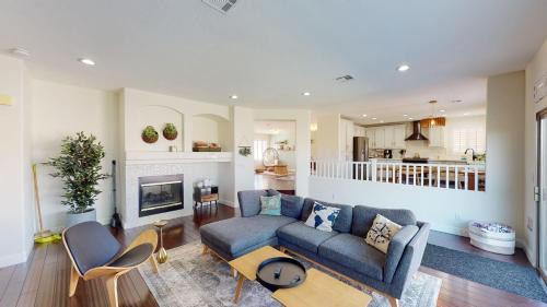 Highland Hills House | Buddha Gem, Central 6 Bed Room Luxury Home with Pool Hot Tub Game Room and much more