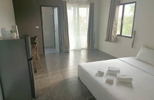 Racha Thewa Apartment | Budget Comfy rooms Suvarnabhumi Airport