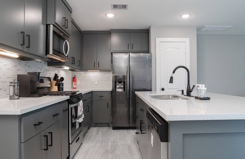 Houston House | Budget Friendly, Near Downtown- New Build Home