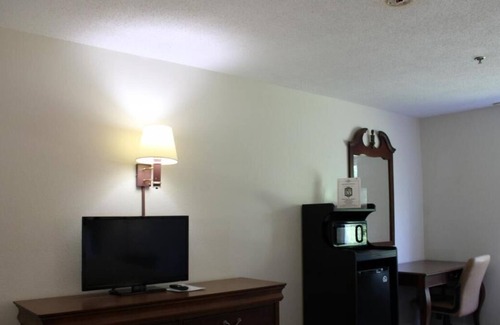 Mount Vernon House | Budget-Friendly Travel in Mount Vernon! Stay Minutes from Brittlebank Park!