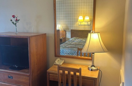 Huntington Hotel | Budget Host Alexandria