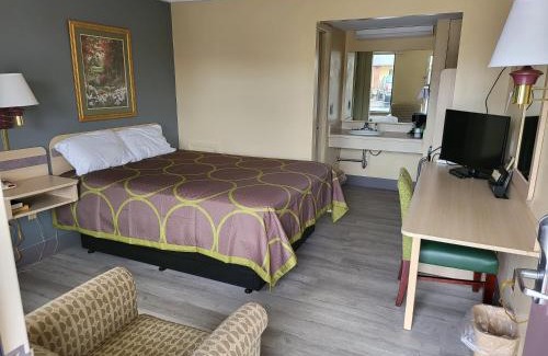 Bristol Hotel | Budget Host Inn Bristol