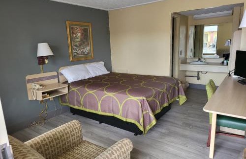 Bristol Hotel | Budget Host Inn Bristol