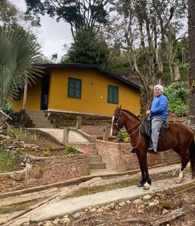 Araras House | Buena Vista - Casa e suítes - Vistas deslumbrantes em Petrópolis