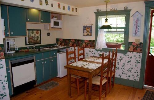 Central Bedeque House | Bugaboo Cottages