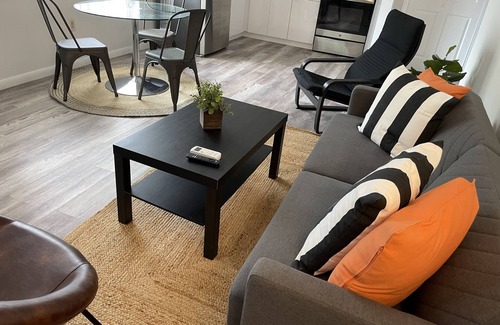 Coral Way Resort | Building next to CocoWalk & Brickell