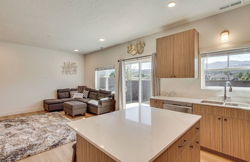 Parowan House | Built in 2025: Parowan Escape w/Views!