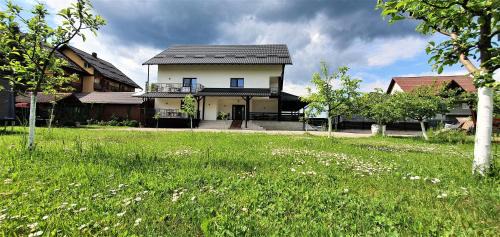 Manastirea Humorului House | Bukovina Blue