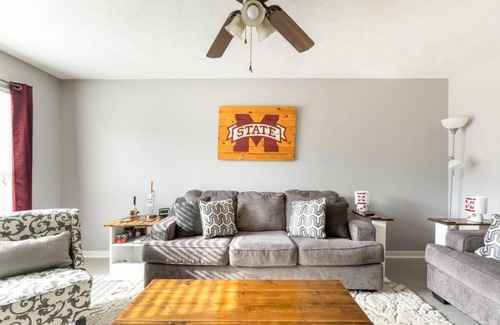 Starkville House | Bulldog Academy. Convenient to MSU.