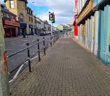 Bundoran House | Bundoran Seaside Stays House - WiFi, large spacious home