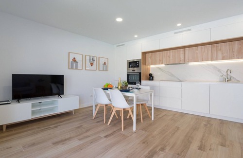 Playa del Ingles House | Bungalow near Yumbo & Playa del Inglés Beach