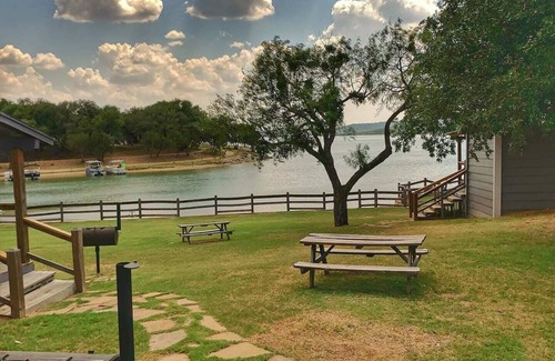 Graham House | Bungalow #10 at Possum Kingdom Lake