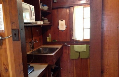 East Kootenay Cabin | Bungalow #6 or #7 2 persons
