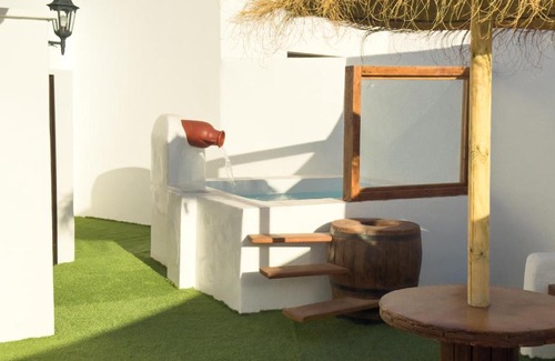 Urbanizacion Famara House | Bungalow Ahul Famara con pequeña piscina