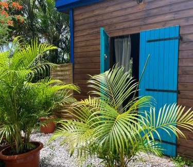 Le Carbet Apartment | Bungalow avec vue dans lieu calme