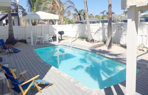 Bradenton Beach Resort | Bungalow Beach Resort