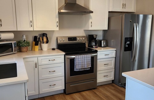 Frederica House | Bungalow by the Bay. Minutes to DE Turf Fields. 30 minutes to resort beaches.