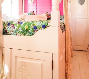 Bussac-Foret House | Bungalow cosy à Bussac-Forêt avec piscine partagée 15 m²