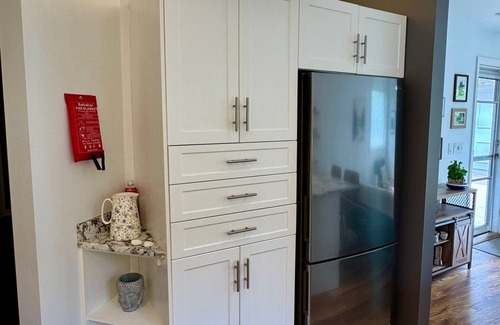 Regional District of Nanaimo House | Bungalow in beautiful Qualicum Beach.