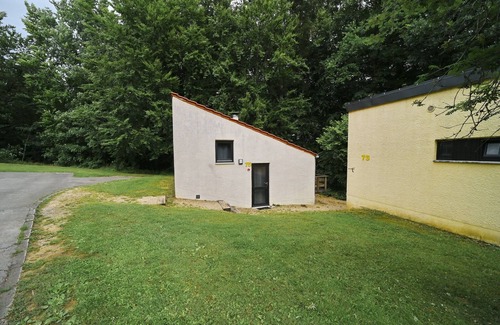 Virton House | Bungalow in Virton by Vallée de Rabais Lake