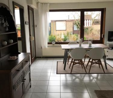 Lemmer House | Bungalow kleine Deichperle, Strand und Deich in unmittelbarer Nähe!