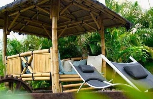 Le Francois House | Bungalow Micha, swimming pool, quiet area