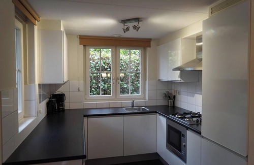 Beekbergen-Zuid House | Bungalow with 3 bedrooms, a traditional sauna and a terrace