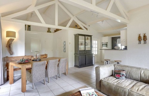 Uden House | Bungalow with a terrace at Bedafse Bergen