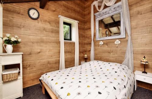 Coo House | Bungalow with View near Coo, cleaning included