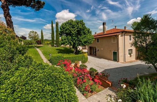 Toiano House | Buon Riposo - Farmhouse in the heart of Tuscany with free WIFI area