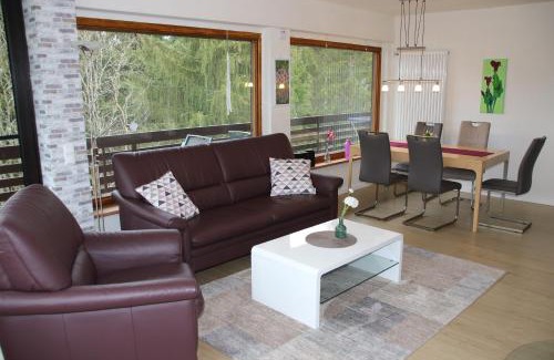 Schutz Apartment | Burbergblick