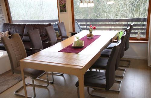 Schutz Apartment | Burbergblick
