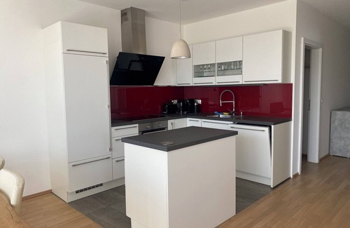 Landskron Apartment | Burgblick Villach house FUX-immo, 10min to skiing, 10 min to the lake