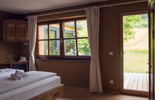 Sankt Georgen am Langsee Bed & Breakfast | Burgunderrot - Winzerzimmer Weingut Georgium