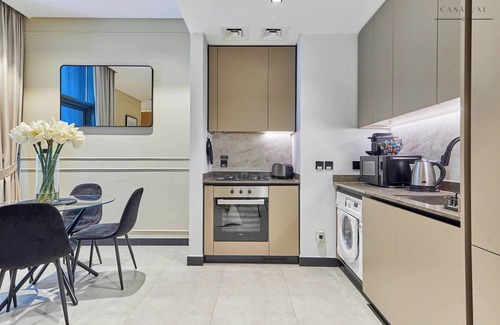 Business Bay Apartment | Burj Views from Big Balcony, Waterfront Dream sleeps 4