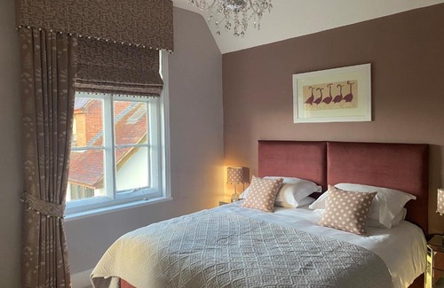Boraston Bed & Breakfast | Burleigh House B and B