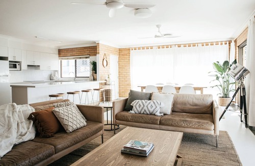 Yamba Apartment | Burleigh on Main - Oceanstays - Pet Friendly