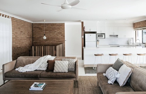 Yamba Apartment | Burleigh on Main - Oceanstays - Pet Friendly