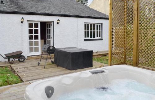 Bridgend of Lintrathen House | Burnbrae Cottage