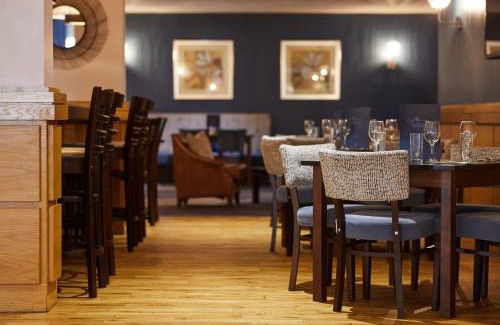 Thurnscoe Hotel | Burntwood Court Hotel
