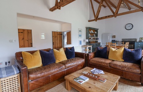 Ottery St Mary Cottage | BURROWS, pet friendly, luxury holiday cottage in Sidmouth