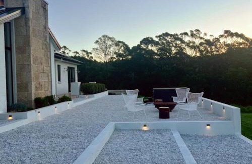 Beaumont House | Burrugin Lodge