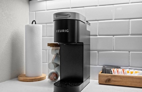 Rogers Apartment | Business-Ready- Comfort & Convenience for the Traveling Professional-w/Gym